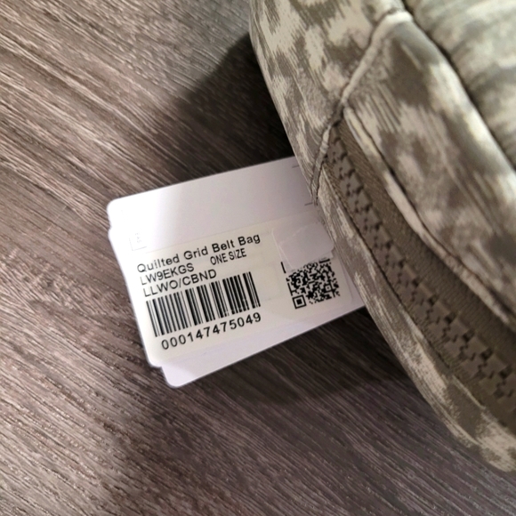 Lululemon quilted grid belt bag - Picture 4 of 4